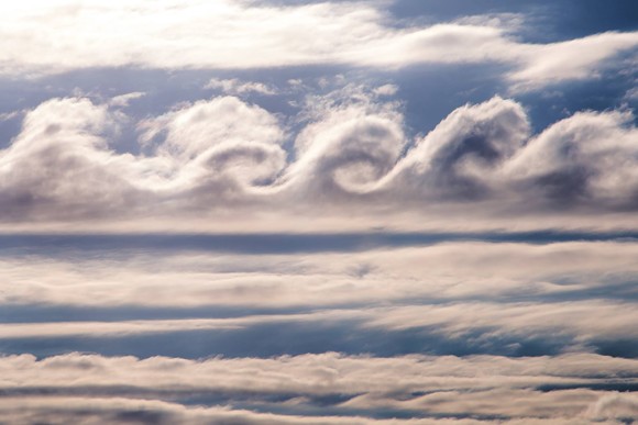 cloud formation like waves